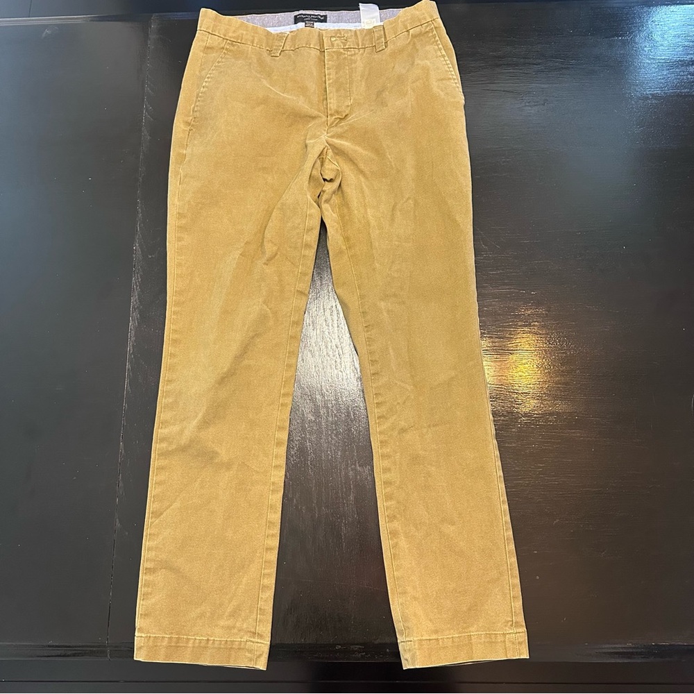 Banana Republic 32x32 Aiden Fit Slim fit Chino Khaki Brown Tan Pant
